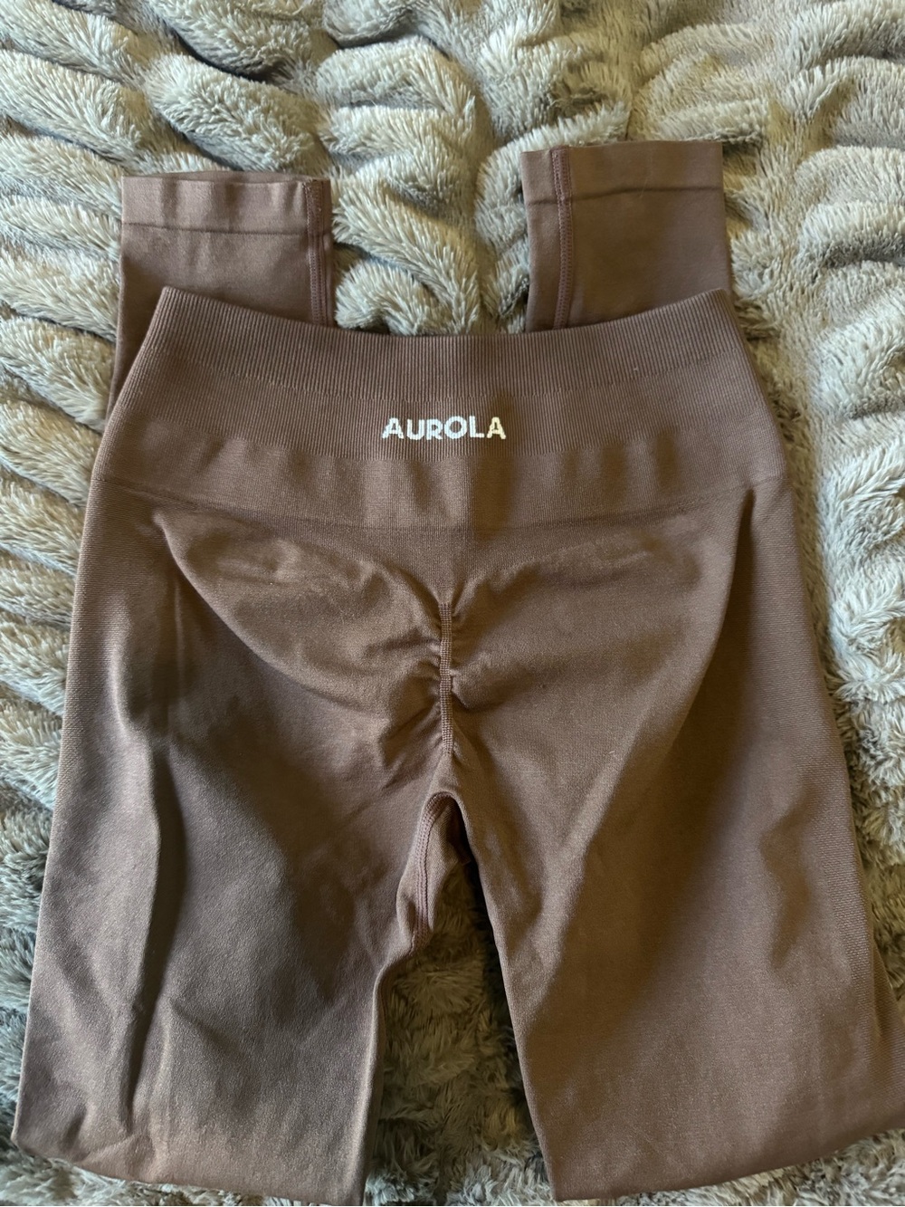 Aurola High-Waist Scrunch Biker Shorts in Chocolate Brown